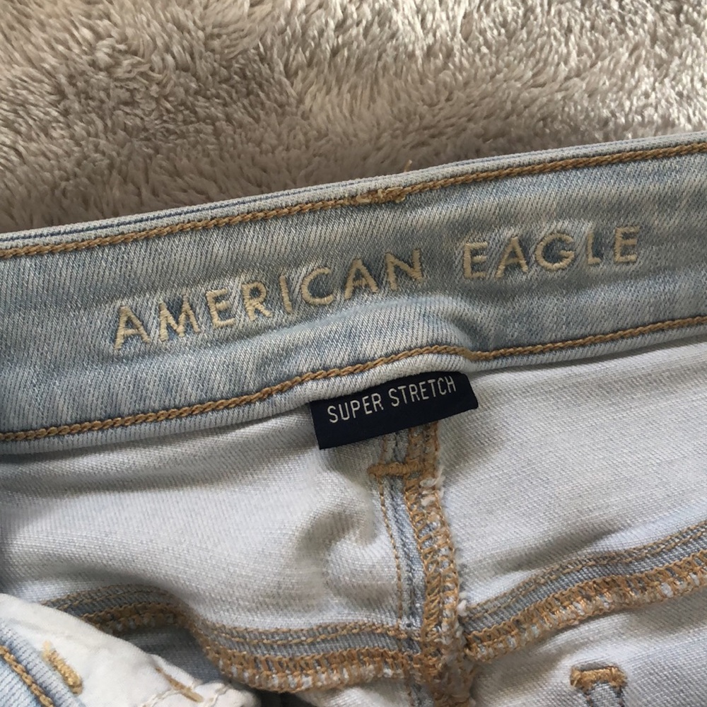 AMERICAN EAGLE- Light wash ripped jeans - Picture 3 of 5